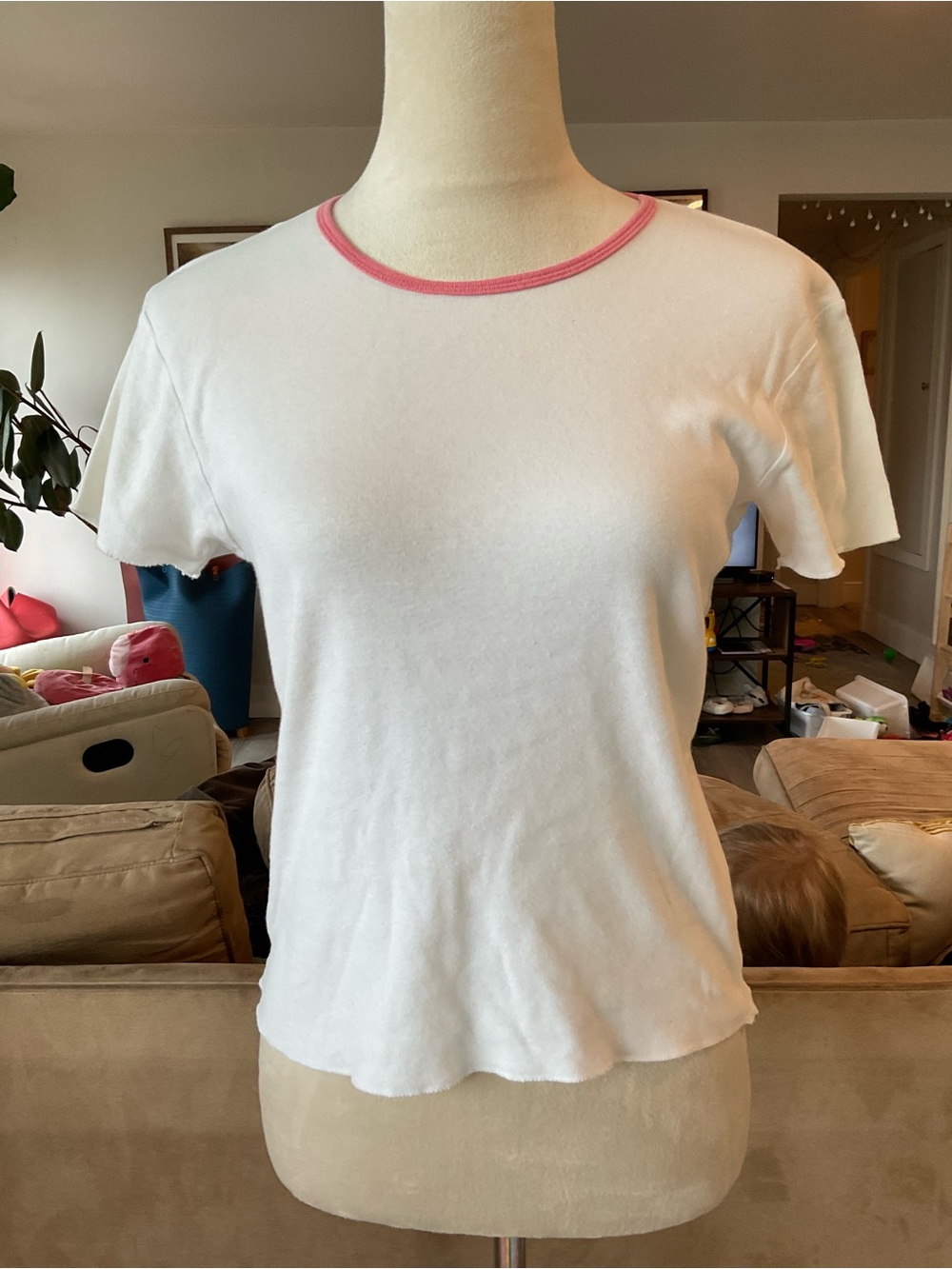 💞100% Cotton J. Crew Cute White Short-Sleeve Tee with Pink Trim Size Medium